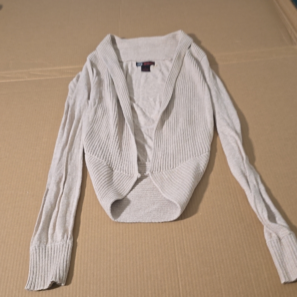 Elegant Cream Women's Shrug